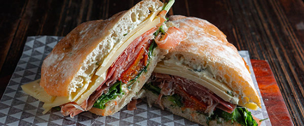 BRUGGE bar & biergarten